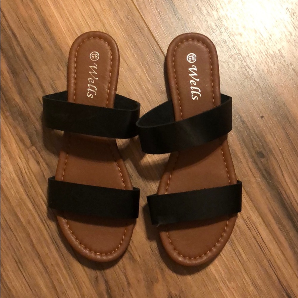 Black sandals